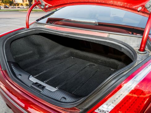 Used 2012 Jaguar XJ image 75