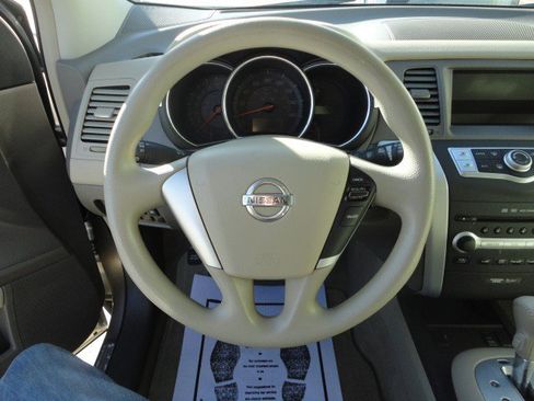 Used 2010 Nissan Murano S image 5