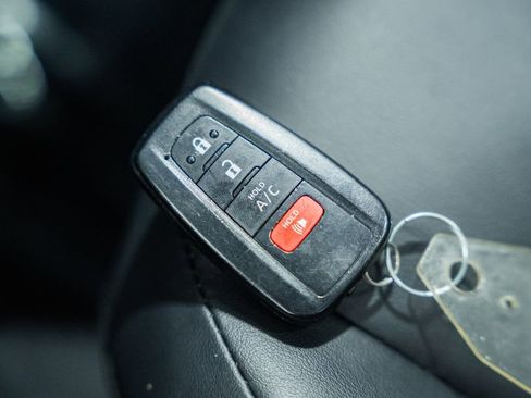 Used 2022 Toyota Prius Prime Limited image 47