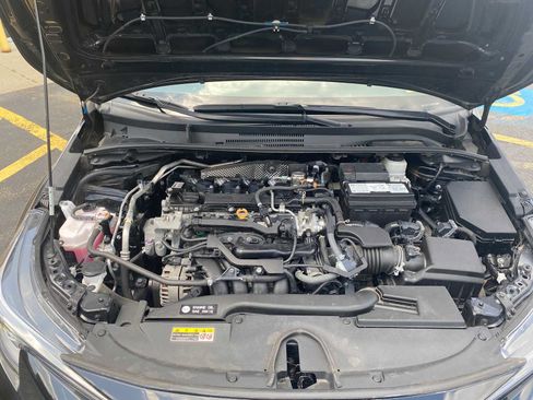 Used 2023 Toyota Corolla SE FWD image 6