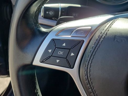 Used 2014 Mercedes-Benz SL 550 image 28