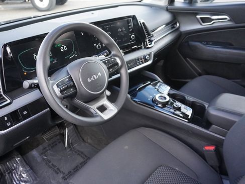 Used 2023 Kia Sportage LX image 25