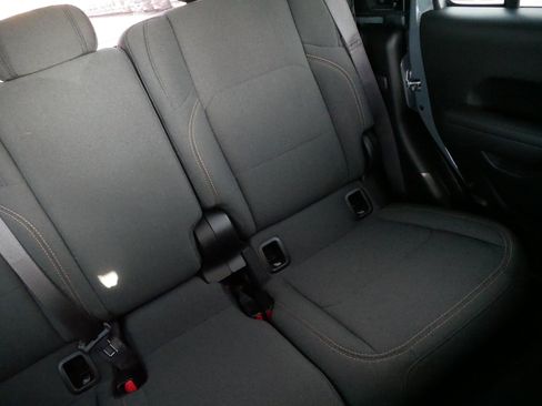 Used 2025 Jeep Gladiator Sport AWD/4WD image 14