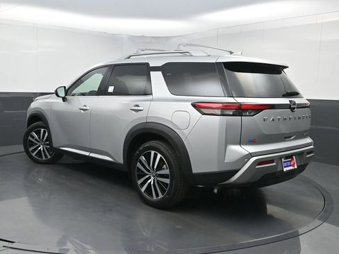 Used 2023 Nissan Pathfinder Platinum FWD image 28