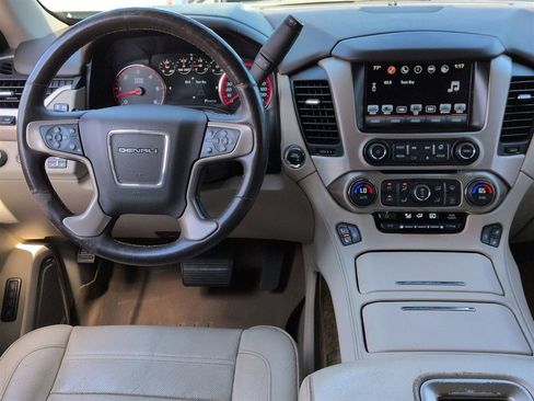 Used 2016 GMC Yukon XL Denali w/ Open Road Package AWD/4WD image 31
