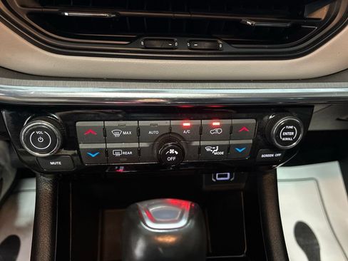 Used 2022 Jeep Compass Limited w/ Elite Group AWD/4WD image 22