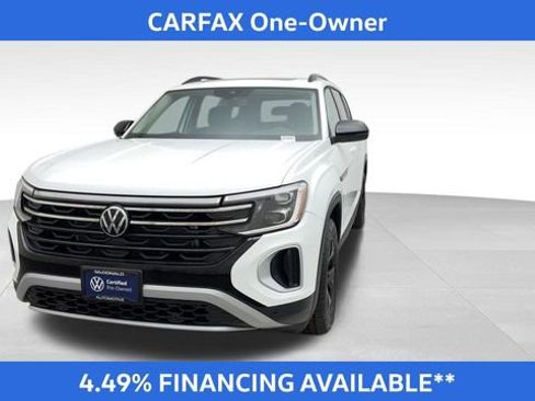 Certified 2025 Volkswagen Atlas Peak Edition SE image 8