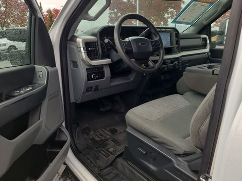 Used 2023 Ford F350 XLT w/ FX4 Off-Road Package image 10