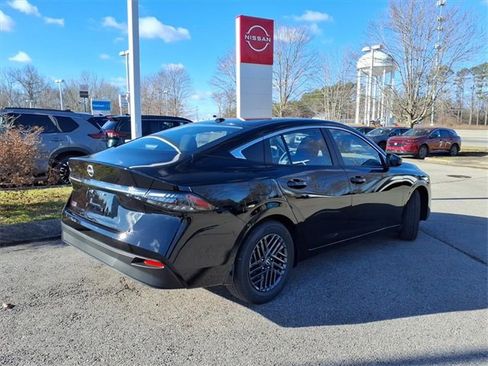 New 2026 Nissan Sentra SV image 3