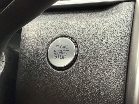Certified 2023 Kia Sorento S w/ Panoramic Sunroof Package FWD image 28