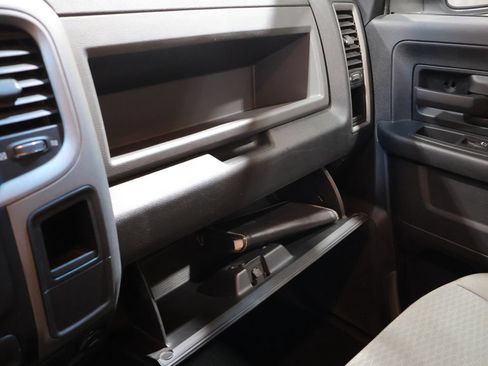 Used 2016 RAM 1500 Express AWD/4WD image 30