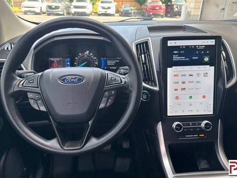 Used 2024 Ford Edge SEL AWD/4WD image 15