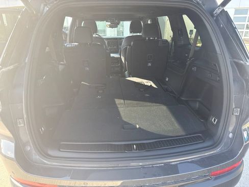Used 2024 Jeep Grand Cherokee L Altitude AWD/4WD image 19
