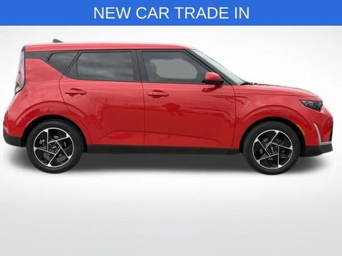Used 2023 Kia Soul EX image 7