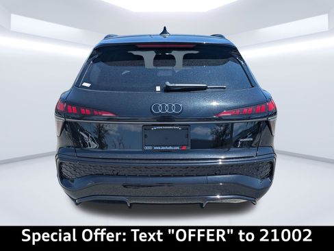 New 2026 Audi Q3 quattro 2.0T AWD/4WD image 3