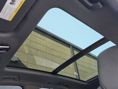 Certified 2023 Porsche Cayenne image 16