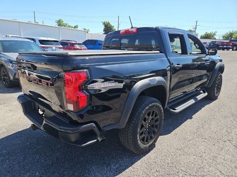 Used 2024 Chevrolet Colorado Trail Boss w/ Technology Package AWD/4WD image 3