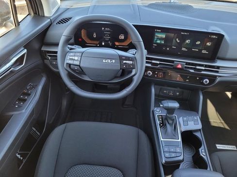 New 2026 Kia Sportage LX w/ LX Convenience Package FWD image 13