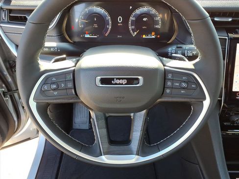 New 2025 Jeep Grand Cherokee L Limited image 23