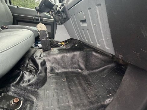 Used 2017 Ford F650 2WD SuperCab Super Duty image 43
