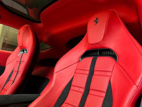 Used 2025 Ferrari 12Cilindri RWD image 5