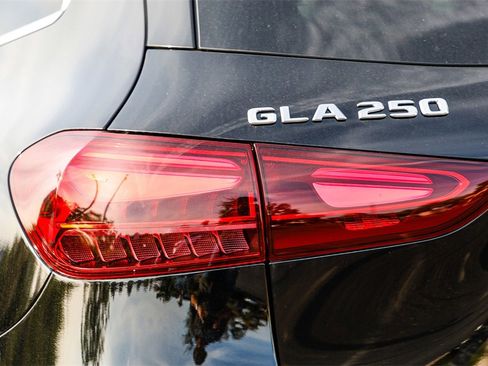 New 2025 Mercedes-Benz GLA 250 image 8