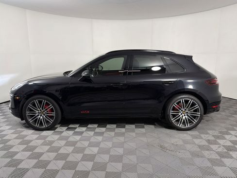 Used 2017 Porsche Macan GTS AWD/4WD image 2