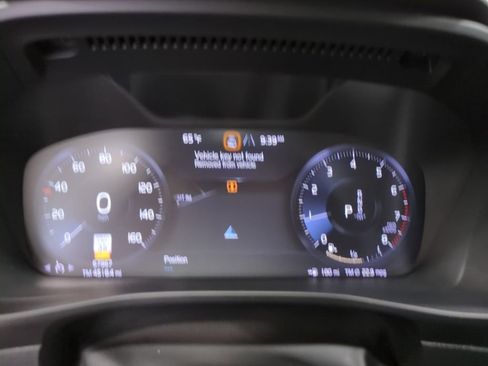 Used 2021 Volvo XC40 T5 Inscription image 6