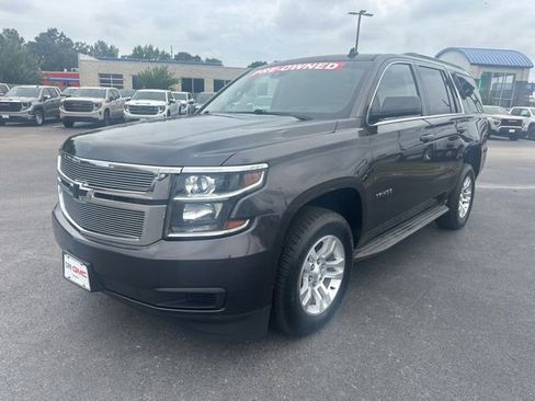 Used 2015 Chevrolet Tahoe LT RWD image 1