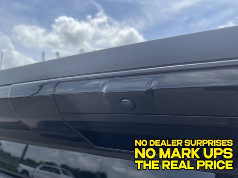 Used 2022 Ford F150 Raptor w/ Equipment Group 801A High AWD/4WD image 4