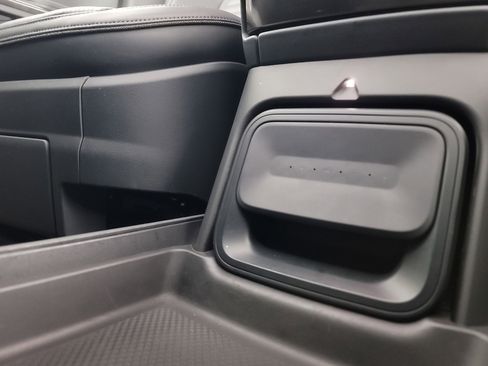 Used 2022 Rivian R1T Launch Edition image 31