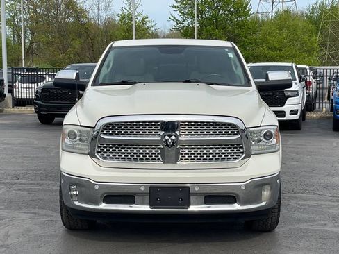 Used 2018 RAM 1500 Laramie AWD/4WD image 2