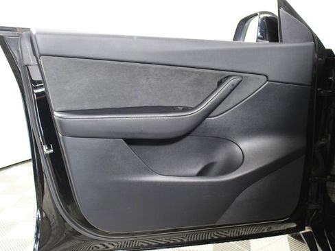 Used 2021 Tesla Model Y Performance image 7