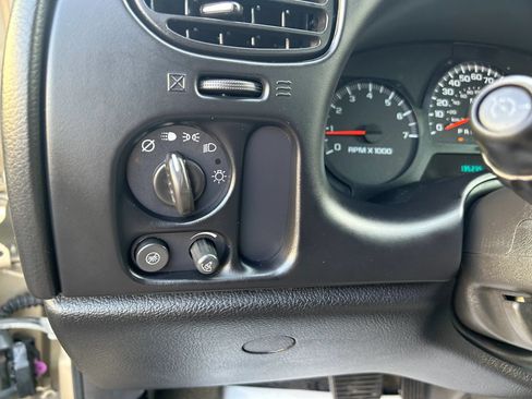 Used 2006 Chevrolet TrailBlazer LS w/ LS Preferred Equipment Group AWD/4WD image 13