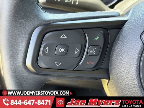Used 2023 Jeep Wrangler Unlimited Sport image 23