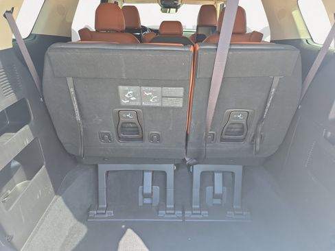 Used 2022 Kia Carnival SX FWD image 10
