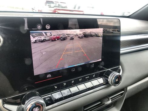 Certified 2024 GMC Canyon Elevation w/ Elevation Premium Package image 17