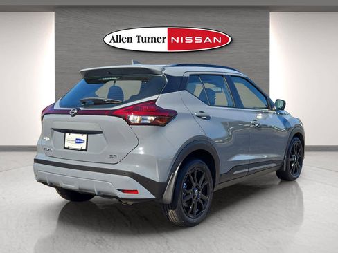 Used 2024 Nissan Kicks SR image 6
