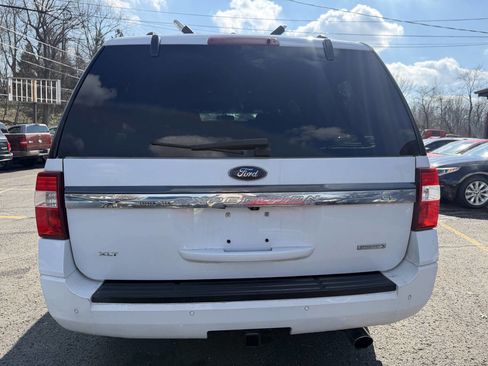 Used 2017 Ford Expedition EL XLT image 16