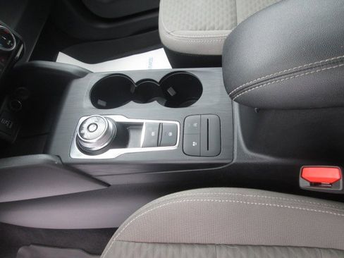 Used 2022 Ford Escape SE w/ Convenience Package image 11