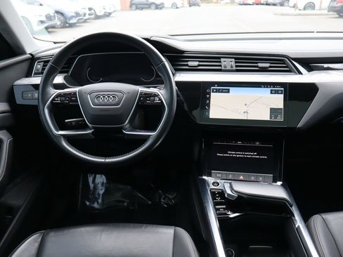 Used 2021 Audi e-tron Premium w/ Convenience Plus Package AWD/4WD image 13