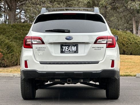 Used 2015 Subaru Outback 2.5i Premium image 5