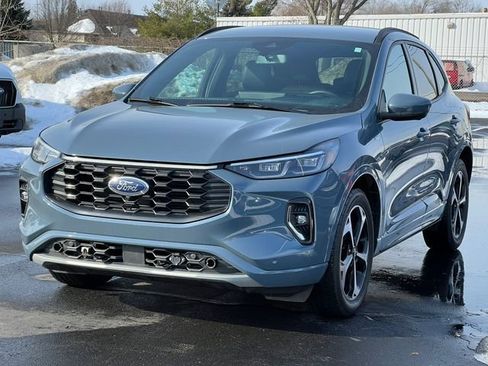 Certified 2023 Ford Escape ST-Line Elite w/ Premium Technology Package image 43