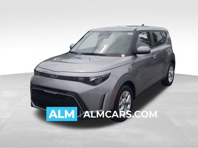 Used 2025 Kia Soul LX