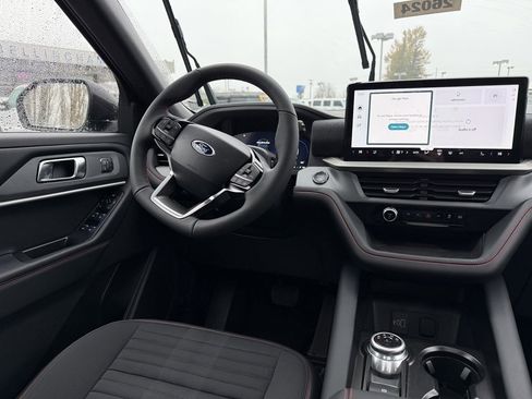 New 2026 Ford Explorer ST-Line w/ ST-Line Street Pack image 28
