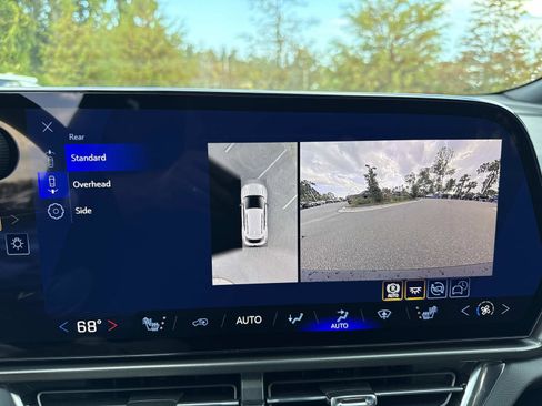 New 2026 Chevrolet Equinox EV LT image 24