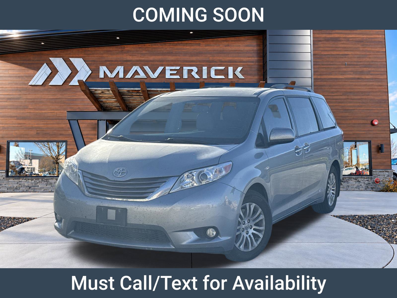Used 2017 Toyota Sienna XLE Premium FWD image 4