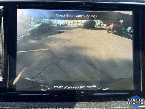 Used 2024 Chrysler Pacifica Limited image 15