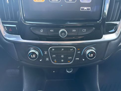 Used 2019 Chevrolet Traverse LT w/ LT Premium Package AWD/4WD image 20