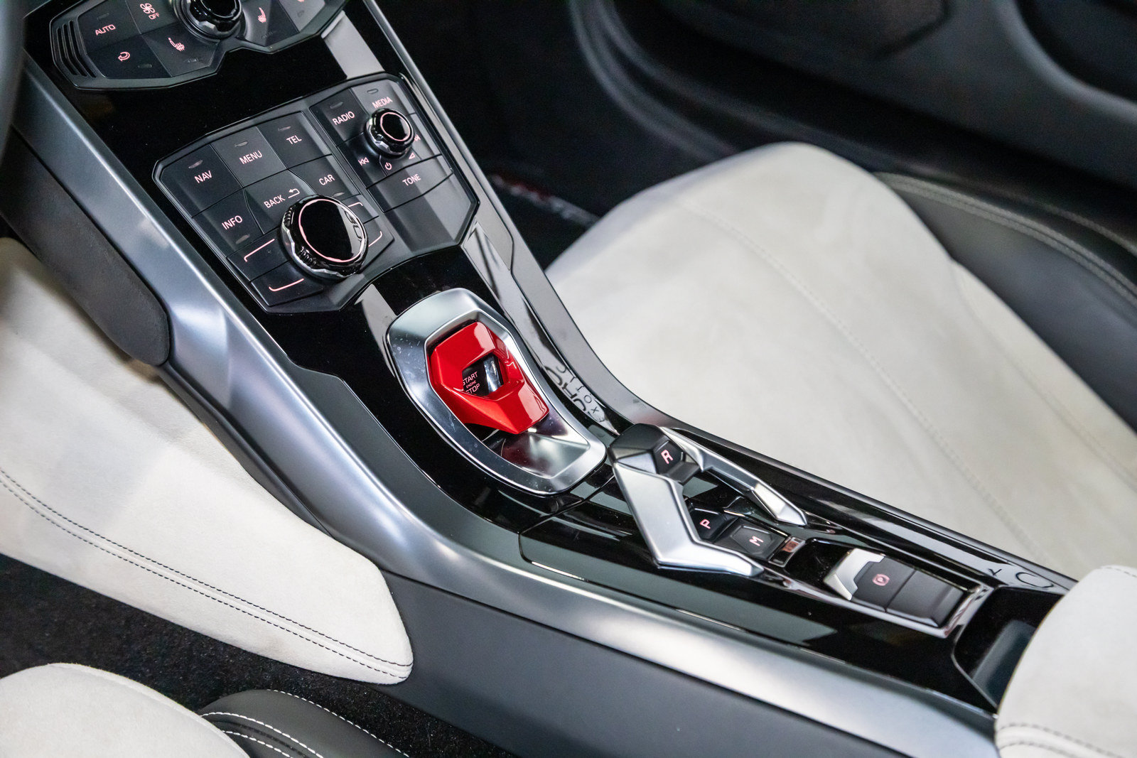 Used 2015 Lamborghini Huracan LP 610-4 AWD/4WD image 37